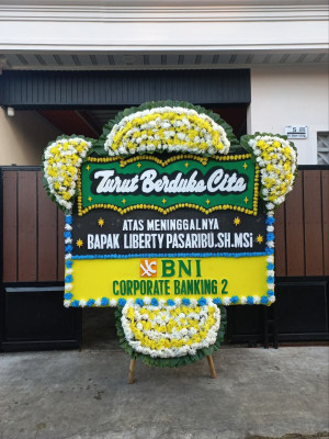 Papan Bunga Duka di Bermani Ulu